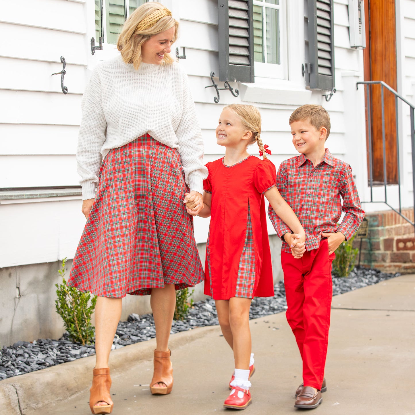 Womens Circle Skirt - Christmas Plaid