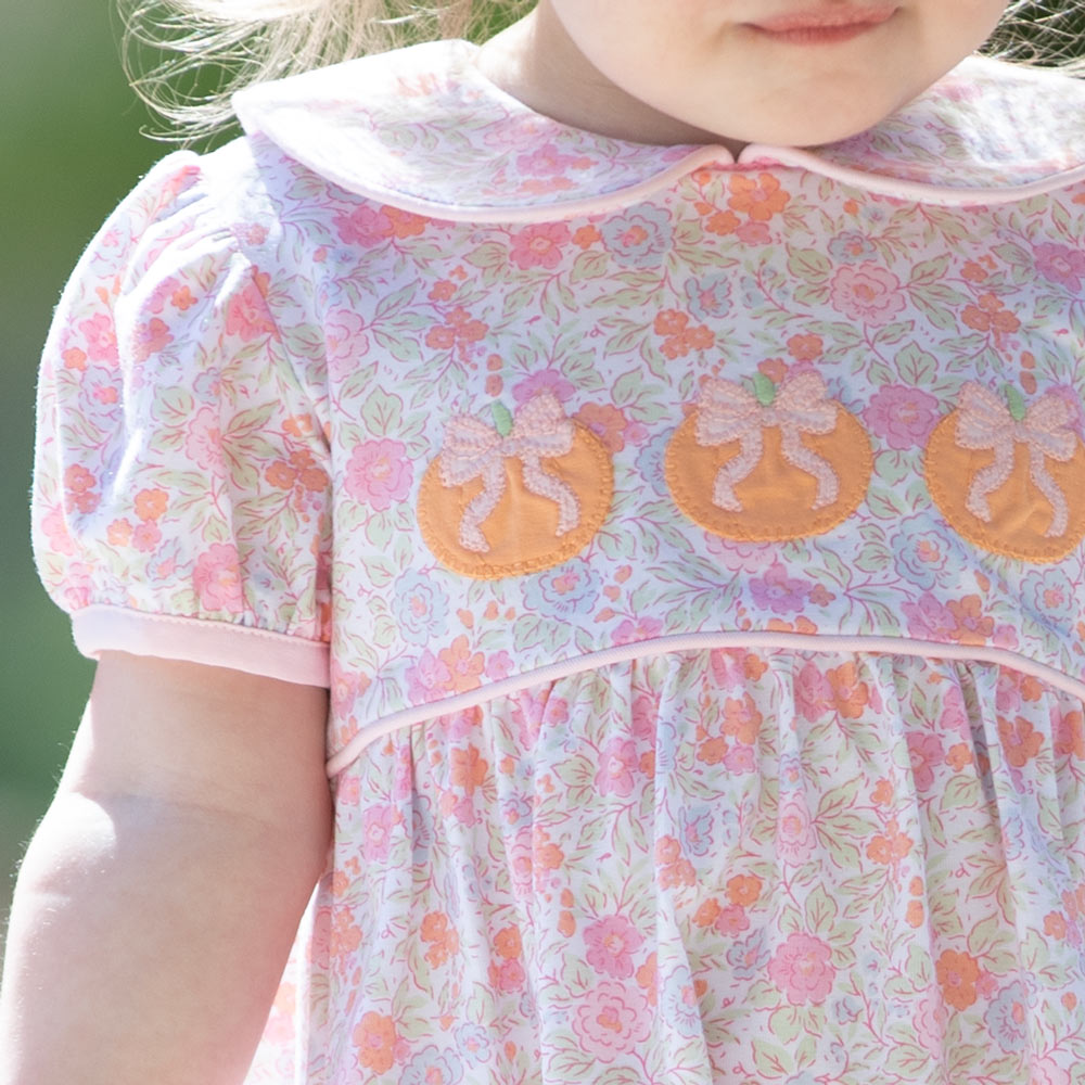Close up details of Autumn Pumpkin Bubble