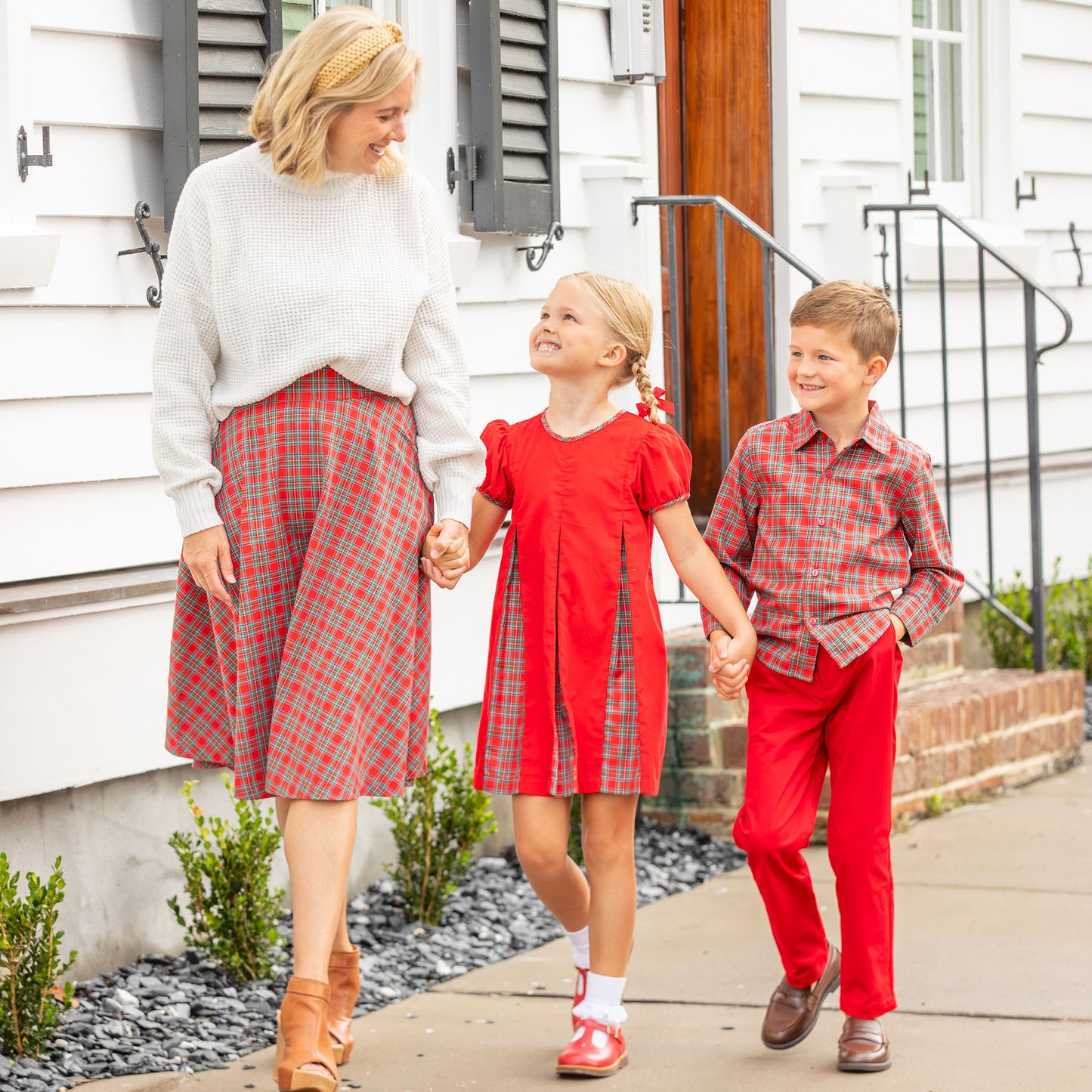 Womens Circle Skirt - Christmas Plaid