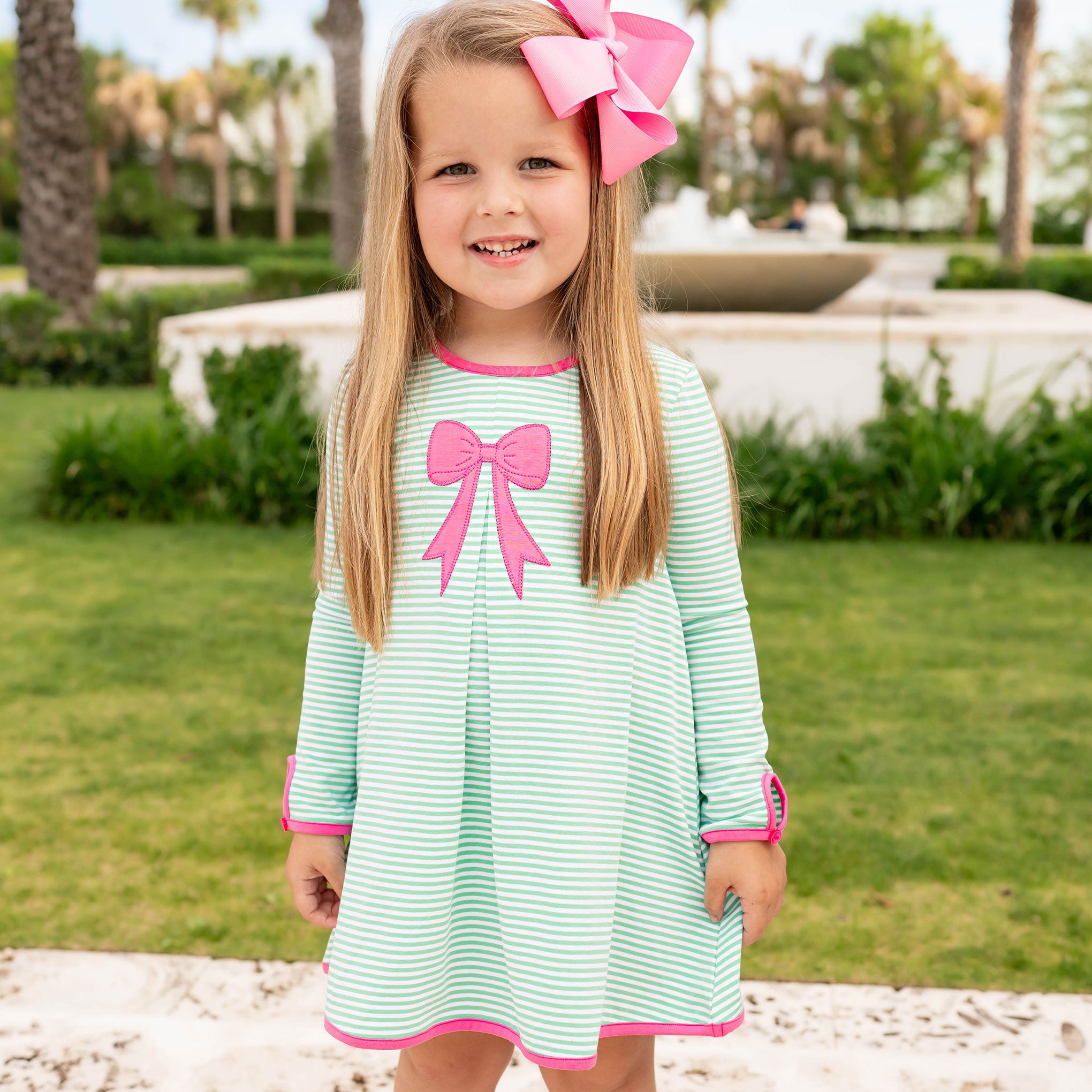 BNWT J Khaki Girls 12M Pink Seersucker Appliquéd Cherries Outfit BNWT J Khaki Girls 12M Pink Seersucker Appliquéd Cherries Outfit