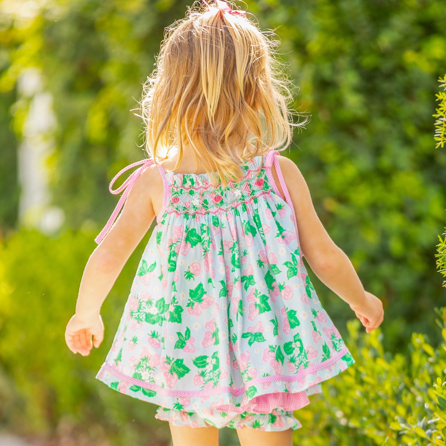 Girls Smocked Set - Strawberry Sweetness