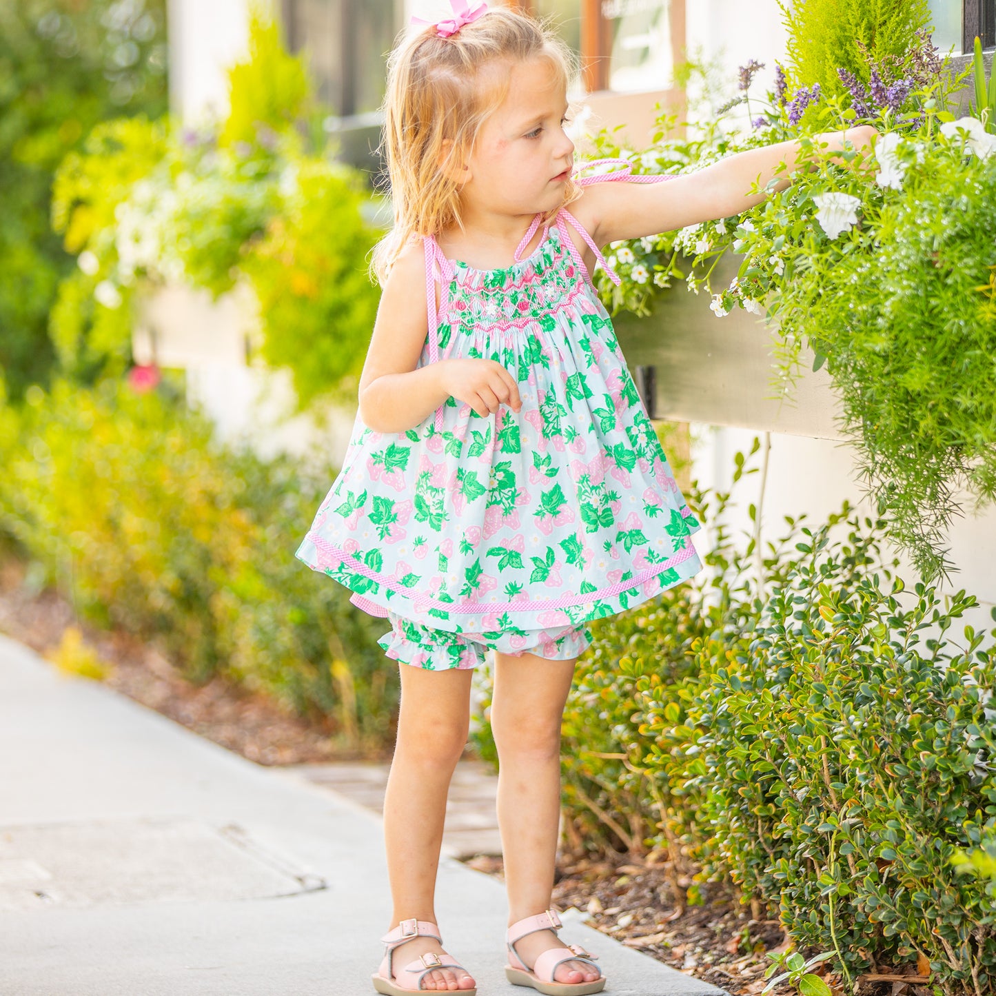 Girls Smocked Set - Strawberry Sweetness