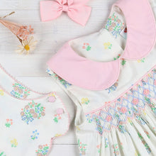 Load image into Gallery viewer, flatlay of Girls Easter Bouquet Set and a pink bow and flowers