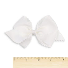Load image into Gallery viewer, White Scallop Bow